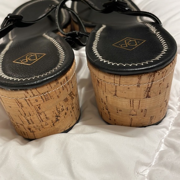 Donald J. Pliner wedge sandals - Picture 6 of 6